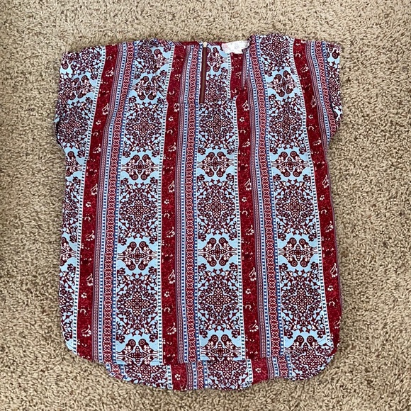 Pink Rose Tops - Pink rose lightweight sheer top blue/red size medium